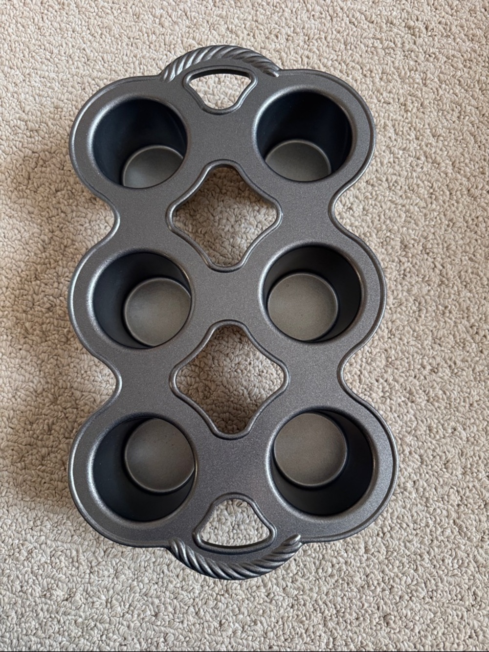 Chicago Metallic Popover Pan